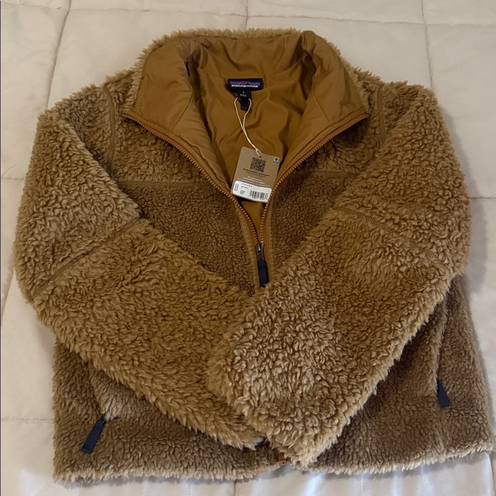 Patagonia Women's Tan Fleece Jacket